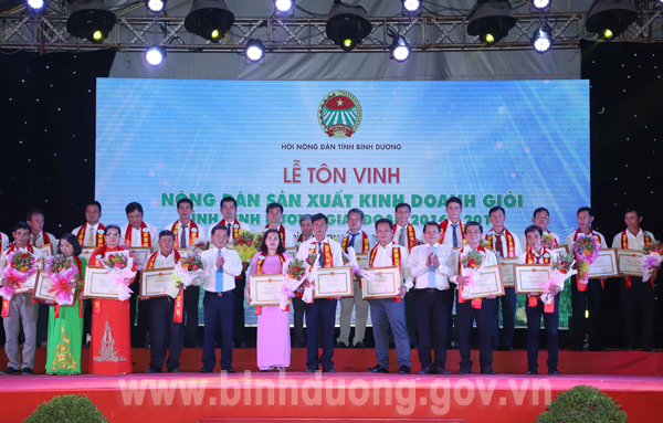 https://www.binhduong.gov.vn/CMSImageNew/2019-09/IMG_5766ok_Key_21092019092900.jpg